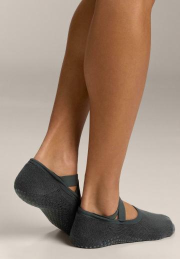 Спортивные носки