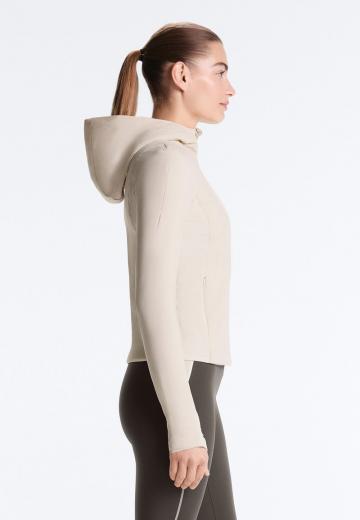 Спортивная куртка