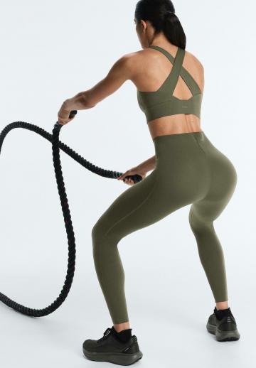 Спортивный бюстгальтер