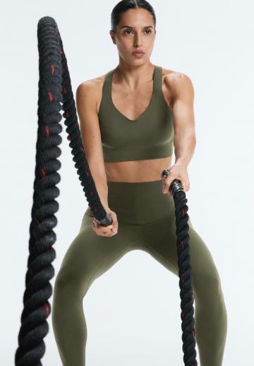 Спортивный бюстгальтер