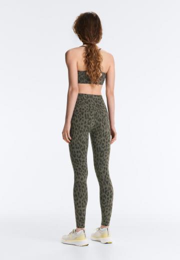 Спортивный бюстгальтер