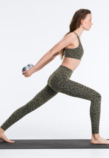 Спортивный бюстгальтер