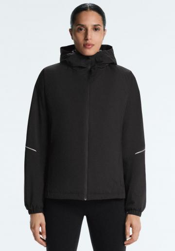 Спортивная куртка