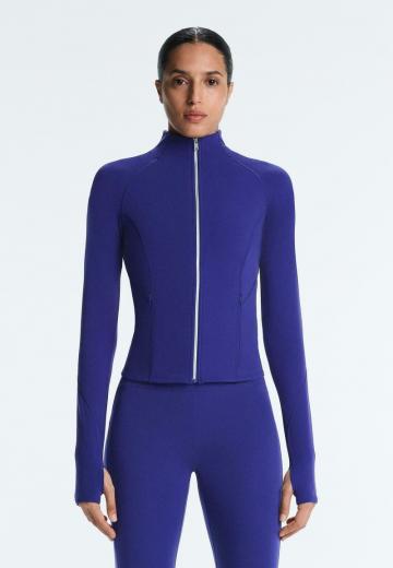 Спортивная куртка