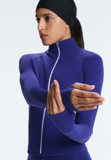 Спортивная куртка