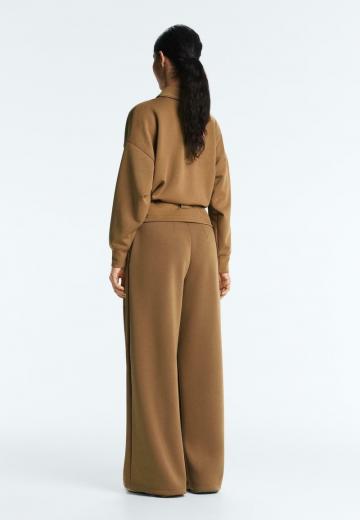 Куртка с накладнымит карманами