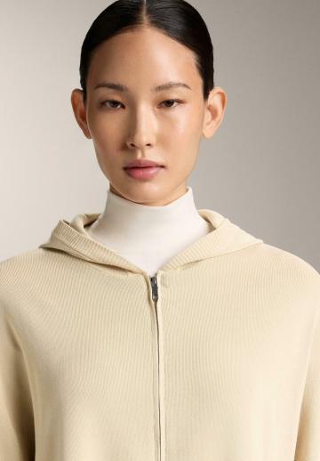 Длинный жилет