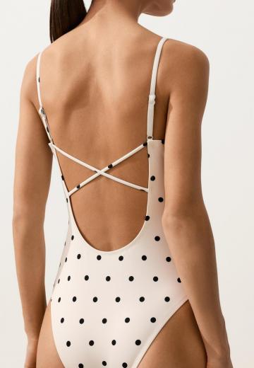 Слитный купальник