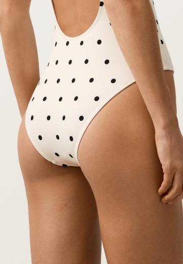 Слитный купальник