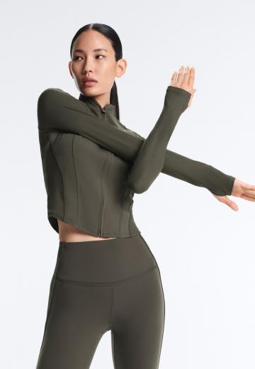 Спортивная куртка