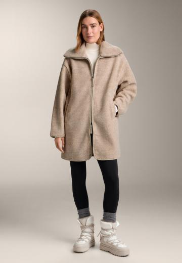 Короткое пальто