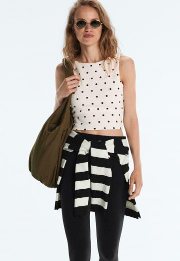 Спортивный топ