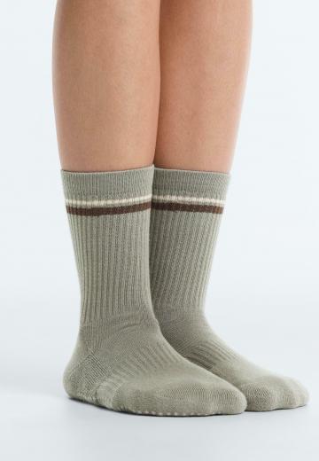 Спортивные носки