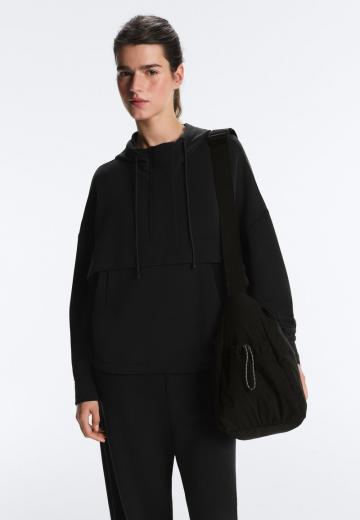 Пуловер с капюшоном