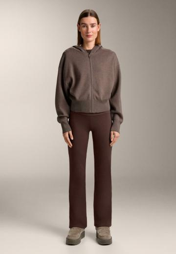 Спортивная толстовка