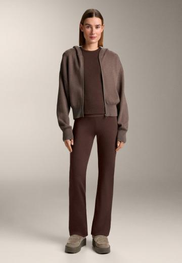 Спортивная толстовка