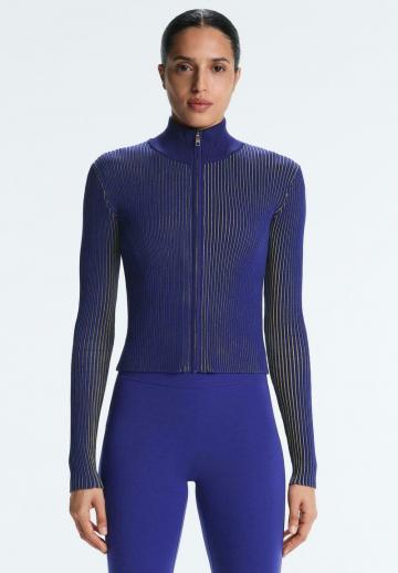 Спортивная куртка