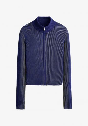 Спортивная куртка