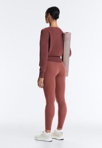 Спортивная толстовка