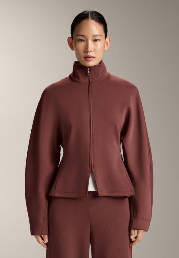 Спортивная толстовка