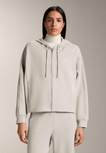 Спортивная толстовка