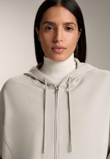 Спортивная толстовка