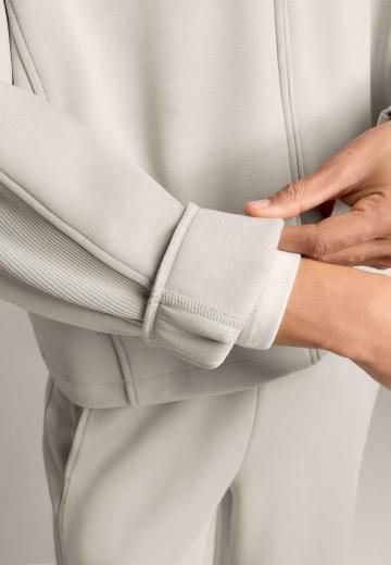 Спортивная толстовка