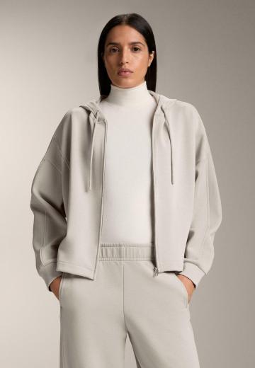 Спортивная толстовка