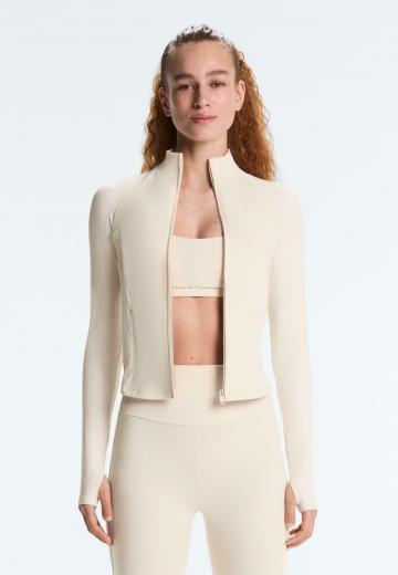 Спортивная куртка