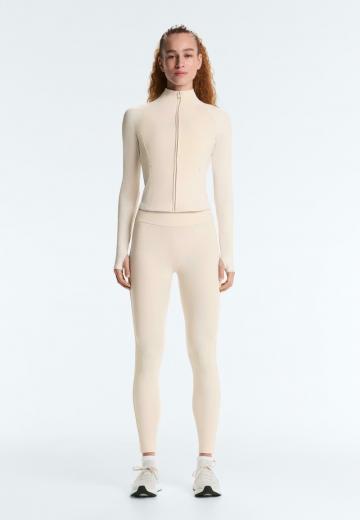 Спортивная куртка