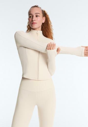 Спортивная куртка