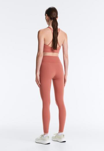 Спортивный бюстгальтер