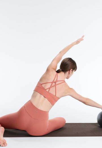 Спортивный бюстгальтер