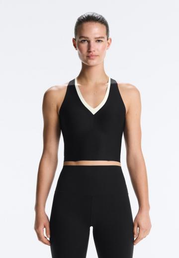 Спортивный топ