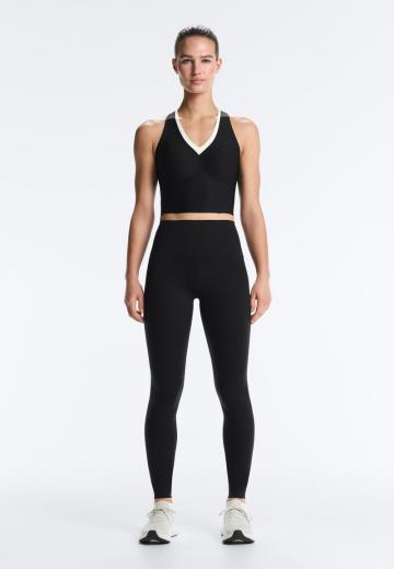 Спортивный топ