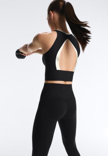 Спортивный топ