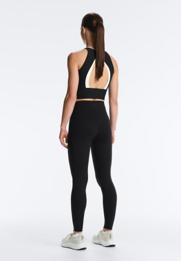 Спортивный топ