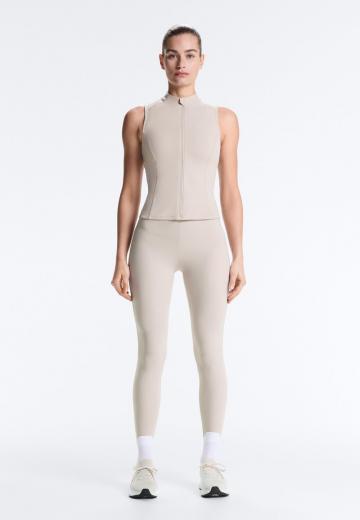 Спортивный топ