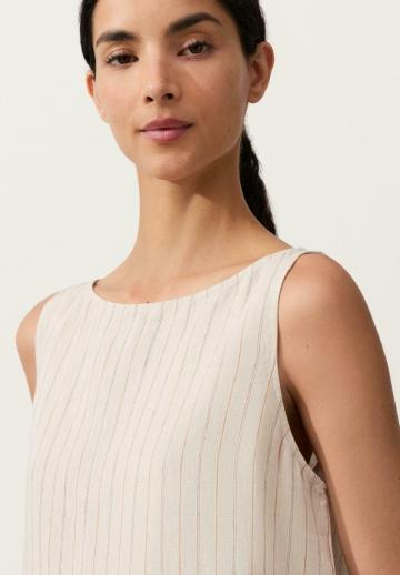 Блузка без рукавов