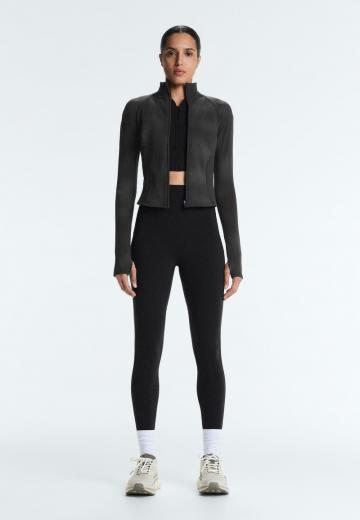 Спортивная куртка