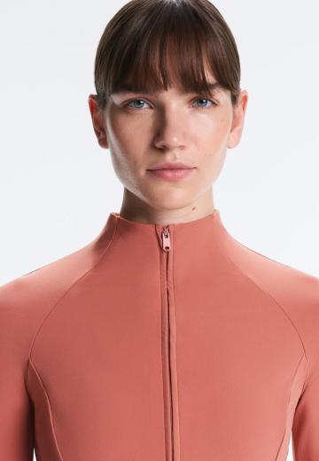 Спортивная куртка