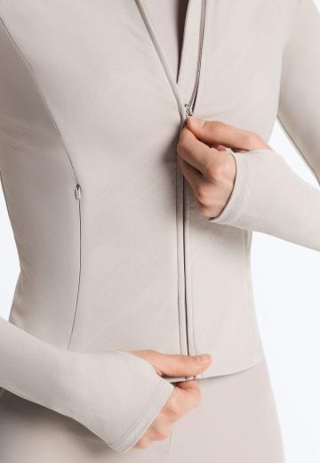 Спортивная куртка