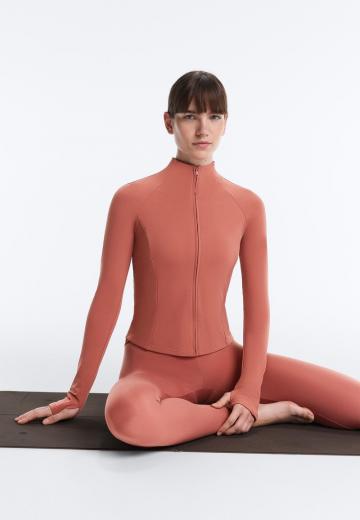 Спортивная куртка