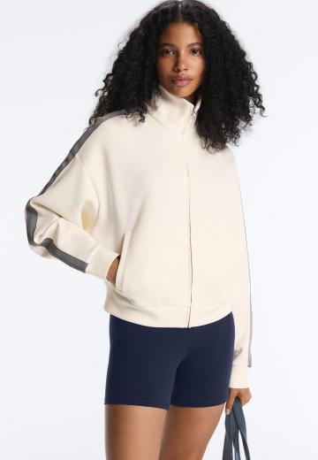 Спортивная куртка