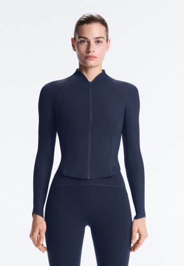 Спортивная куртка