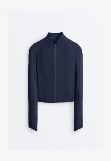 Спортивная куртка