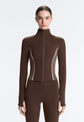 Спортивная куртка