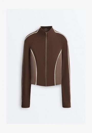 Спортивная куртка