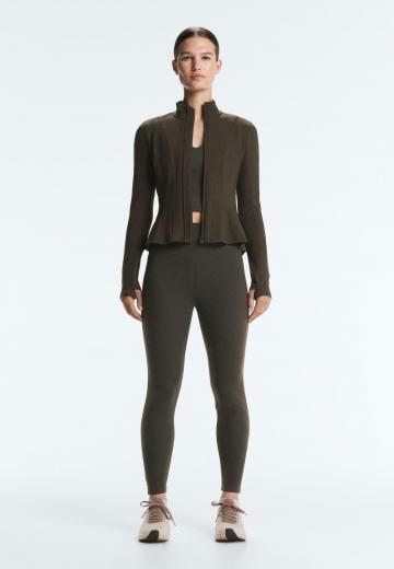 Спортивная куртка