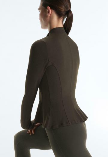 Спортивная куртка